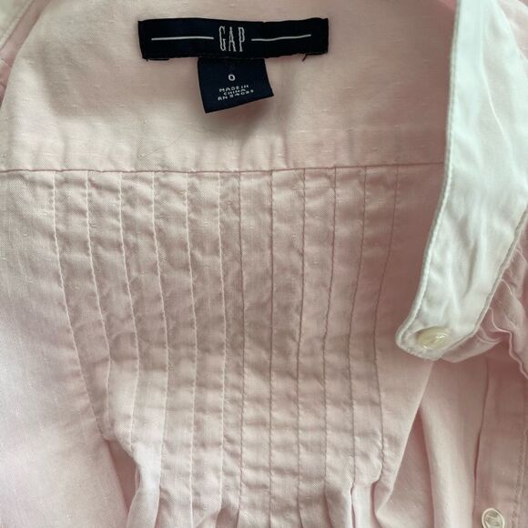 GAP light pink cotton Pintuck bodice button front blouse with removable collar. - Picture 9 of 9